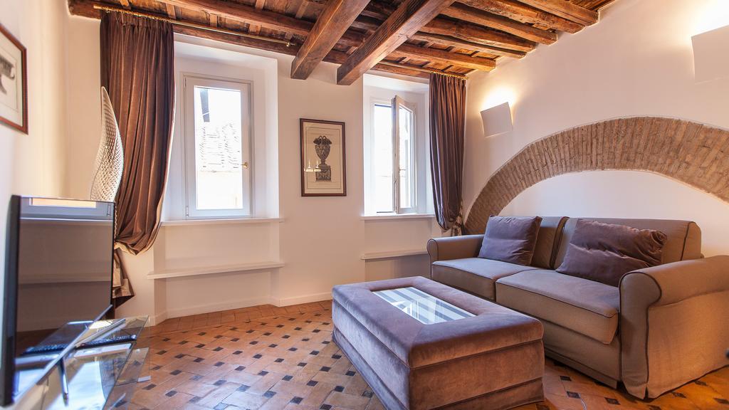 Rental In Rome - Scala Suite Eksteriør billede