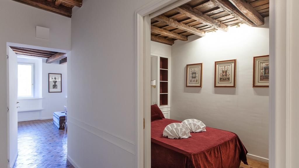 Rental In Rome - Scala Suite Eksteriør billede